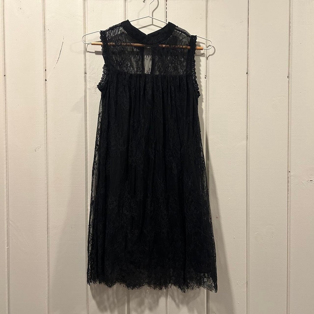 Y2K black lace dress early-2000s romantic goth/Pretty Little Liars style